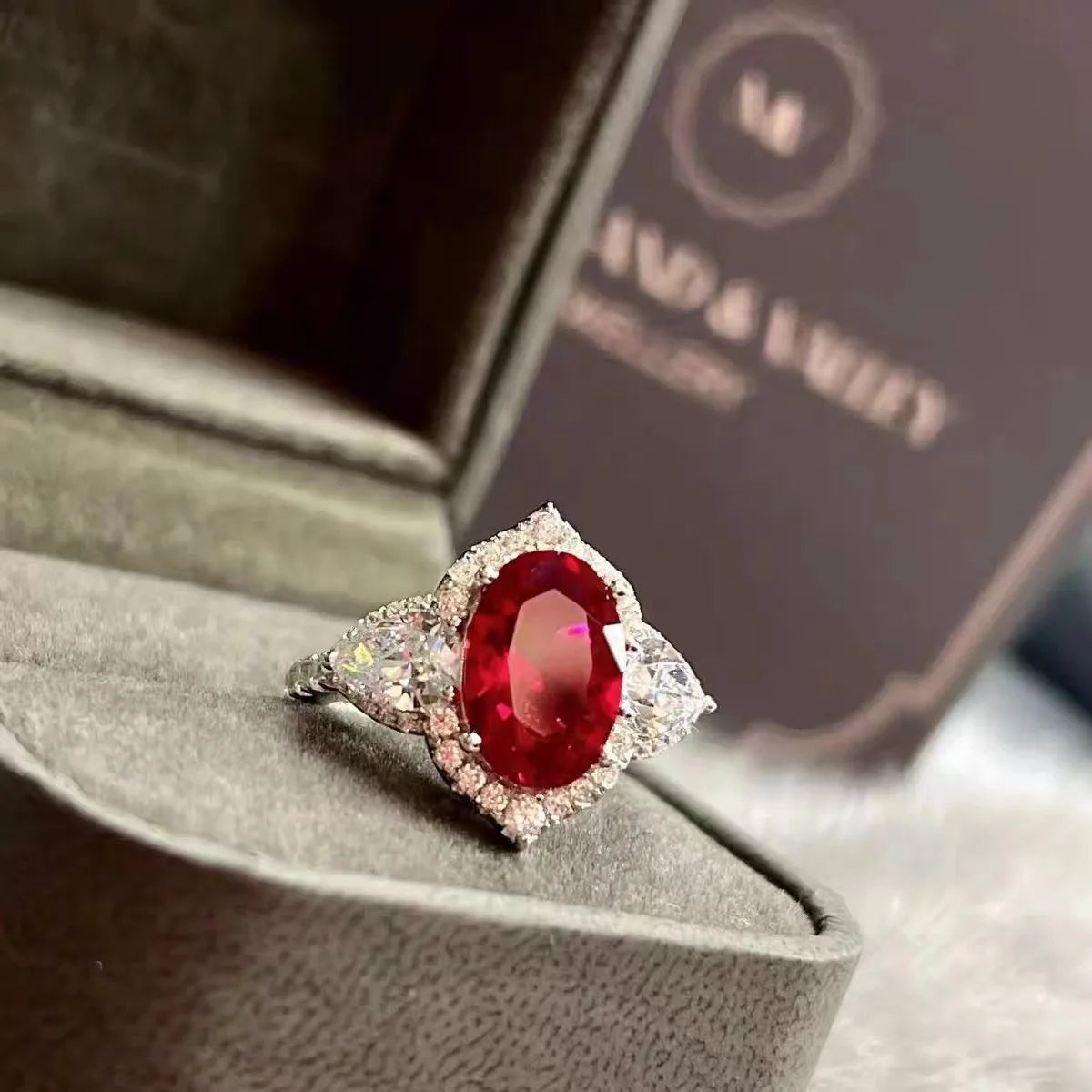 Classic and gorgeous ruby Female Ring