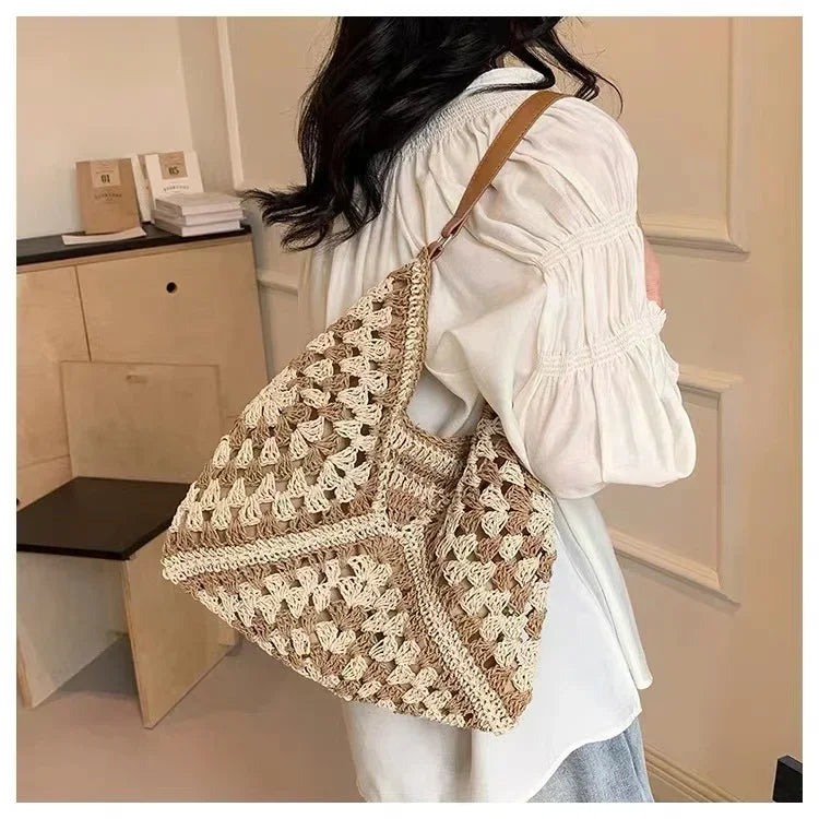 Women's retro handbag,
