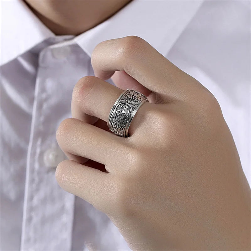 Rotable Powerful Beasts Ring