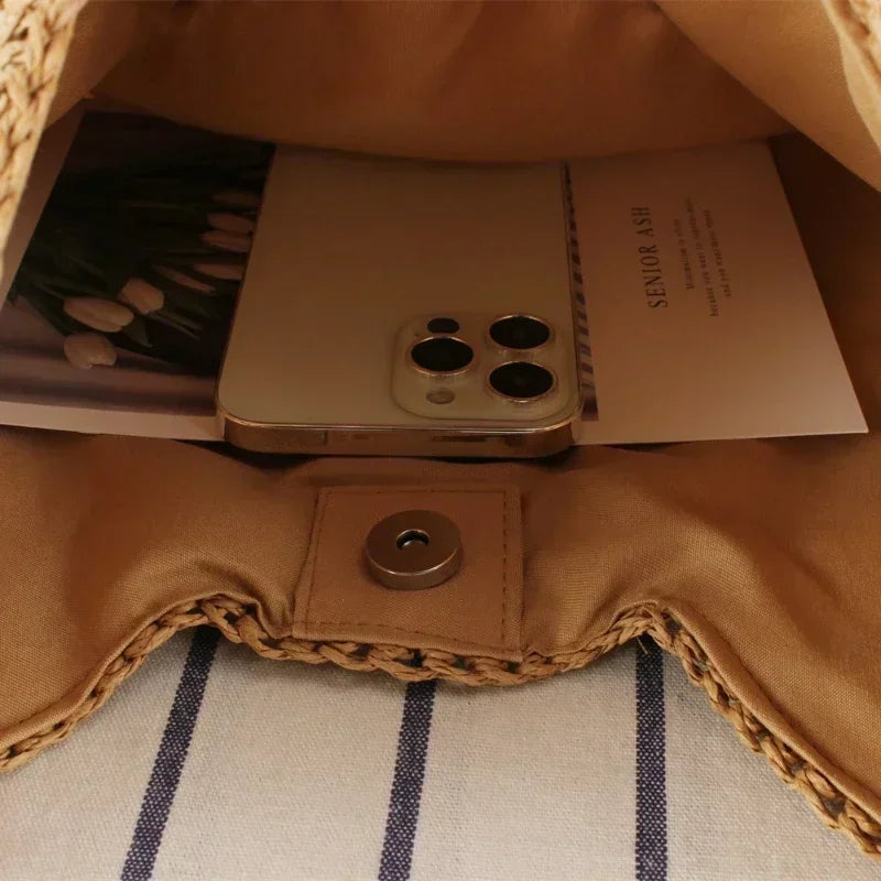 Women's retro handbag,
