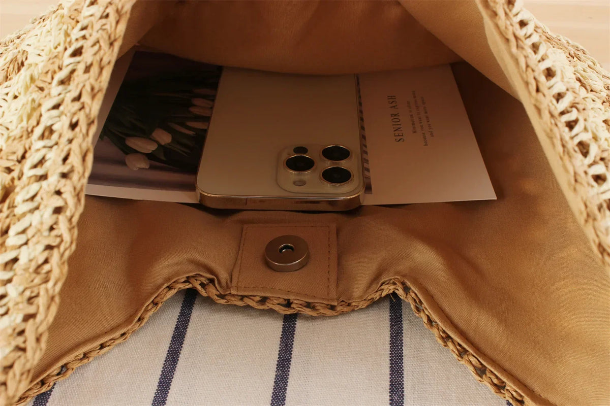 Women's retro handbag,