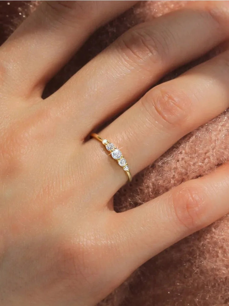 Round Zircon Ring