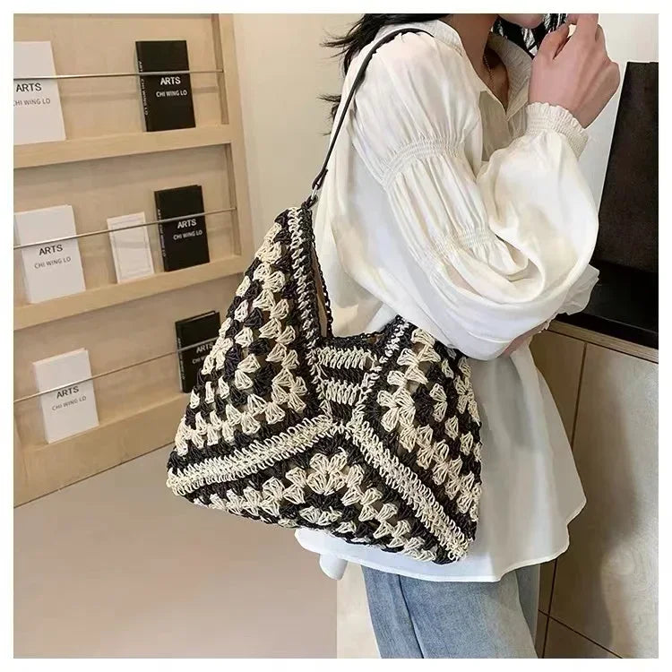 Women's retro handbag,