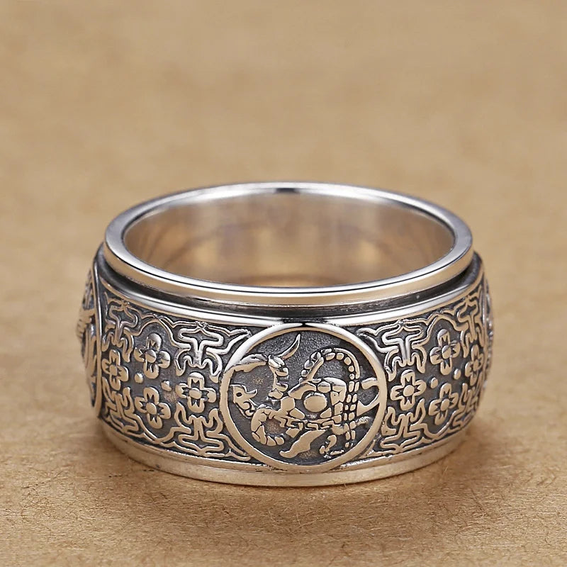Rotable Powerful Beasts Ring