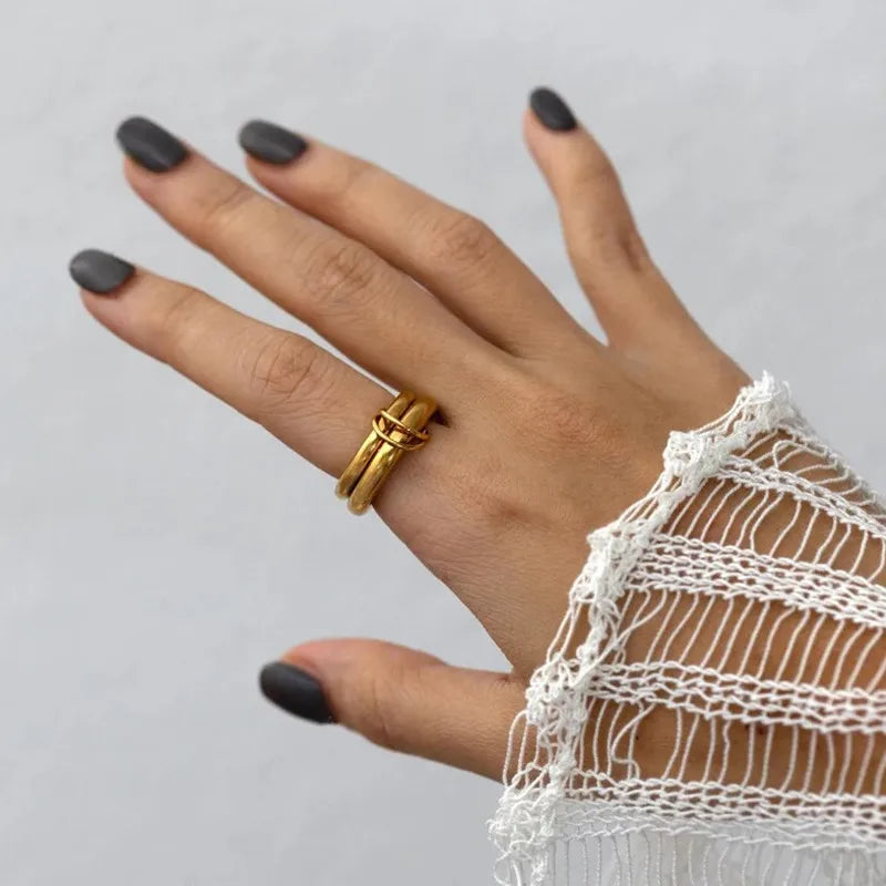 Geometric ring rings